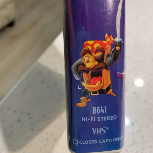 Donated - The Pagemaster VHS #8641 tape in clamshell. - Picture 5 of 7